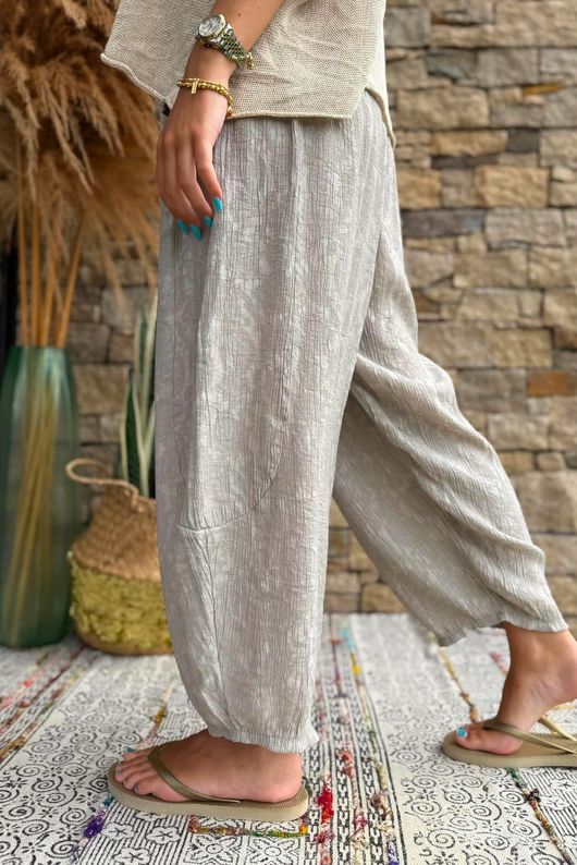 Kiti Paisley Damask 7/8 Barrel Leg Pant Mocha